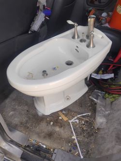 Bidet ...Like New
