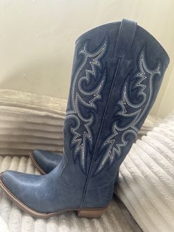 women’s boots size 7