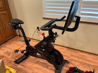 Peloton  bike