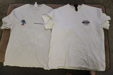 Lot of 2 White Graphic T-Shirts H&M large