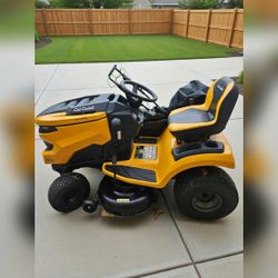 Cub Cadet Gas Riding Mower - Like New - 2025