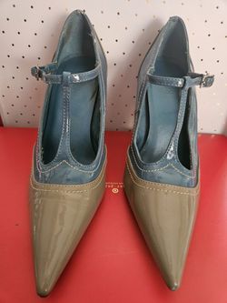 Bajou New York Heels