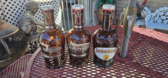 **Collectible Rock Bottom & Gordon Biersch Brewery Growlers Set of 3**(empty decorative bottles)