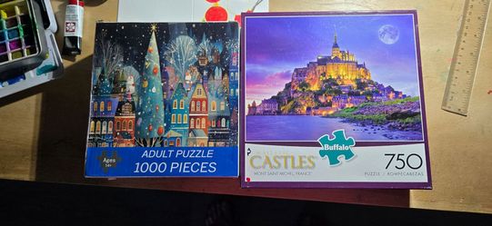 2 jigsaw puzzles