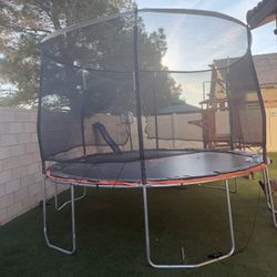 Trampoline Practically Brand New With Water Sprinkler