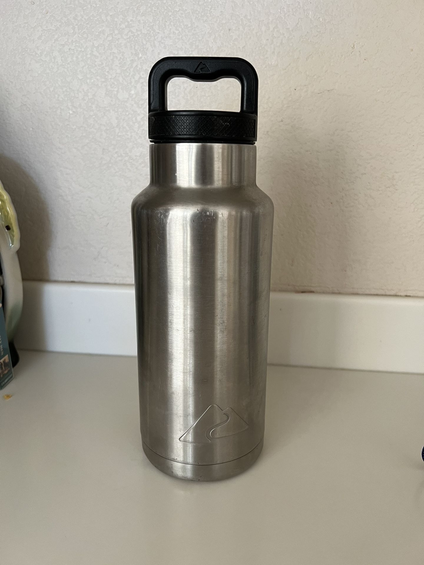 Ozark Trail 36 oz Silver and Black Double Wall Vacuum Sealed Stainless Steel Water Bottle with Wide Mouth Lid