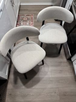 2 Dining Chairs