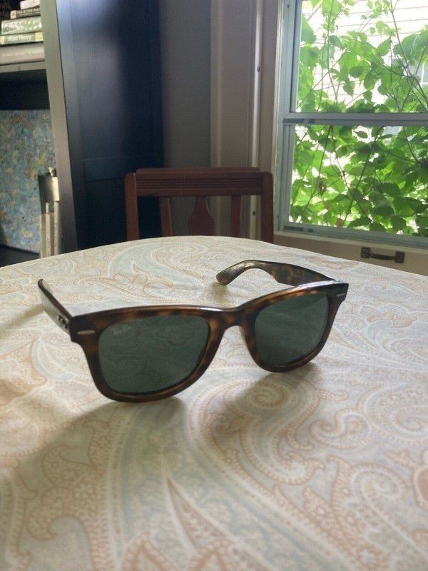 Rayban Tortoise