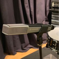 Sennheiser MD441 Dynamic Microphone