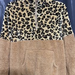 Fleece Cheetah Print Long Sleeved Pullover Shirt/sweater
