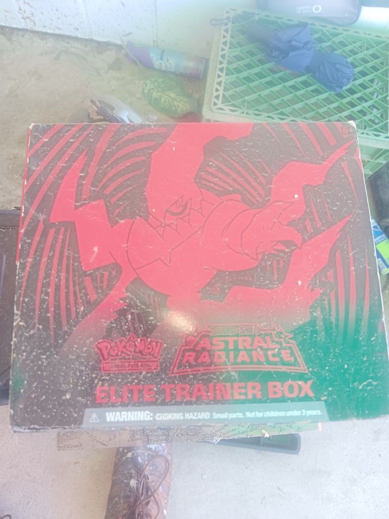 Pokemon Astral Radiance Training Box