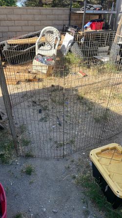 Dogs Cage Wire-Or Chicks/ Or Some Thing Else  