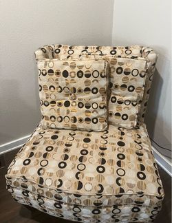 Accent chair