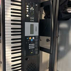 Yamaha Music Keyboard 