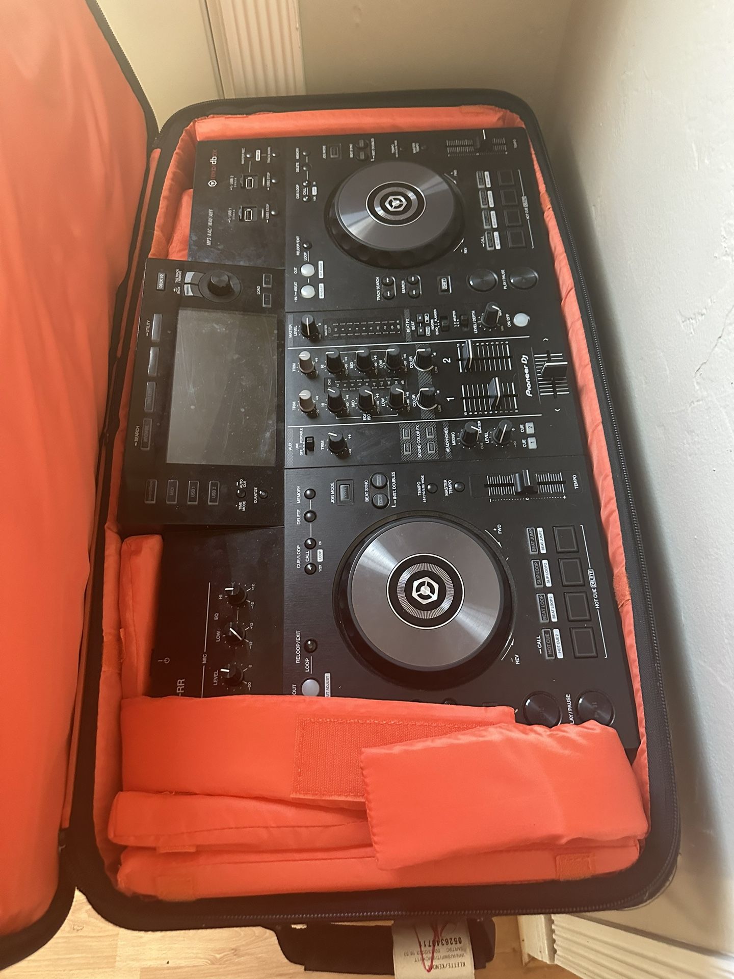 Pioneer Dj-XDJ RR With Case And Speakers And Music
