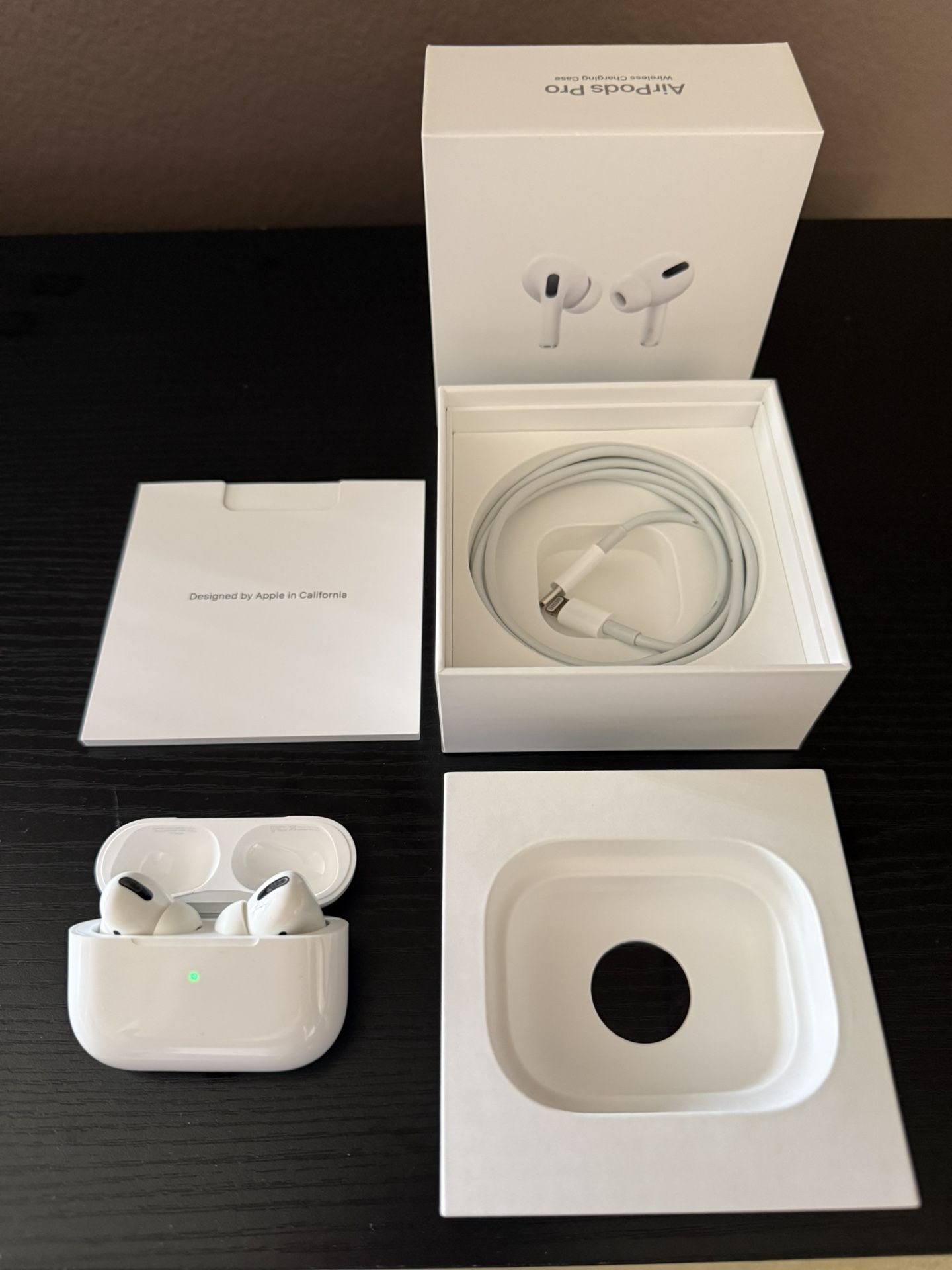 Genuine Apple AirPods Pro LIKE NEW