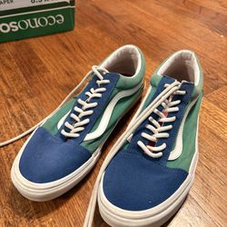 Vans 