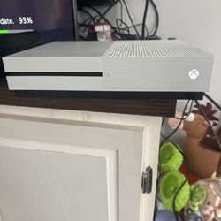 Clean Xbox One S 512