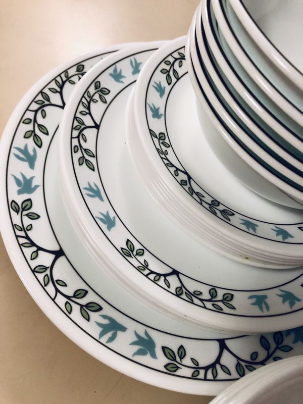 Corelle Dinnerware Set for Sale in Boston, MA - OfferUp