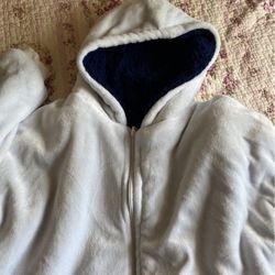 Extra Soft And Fluffy zip up Blanket Sweater 