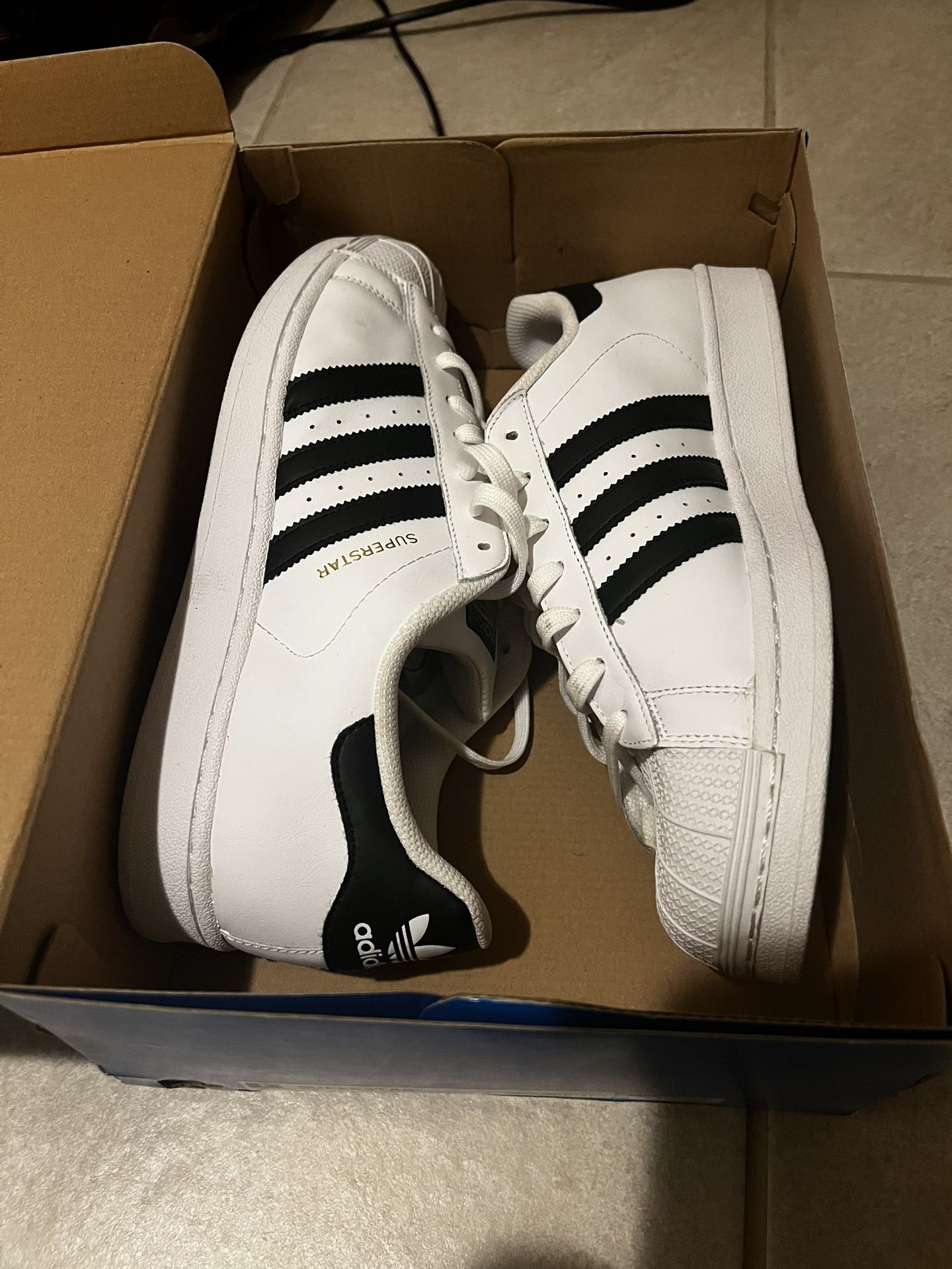 Adidas Superstar White/Black – Clean Classic