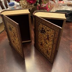Set Of 2 Vintage Style Faux Books Storage Boxes
