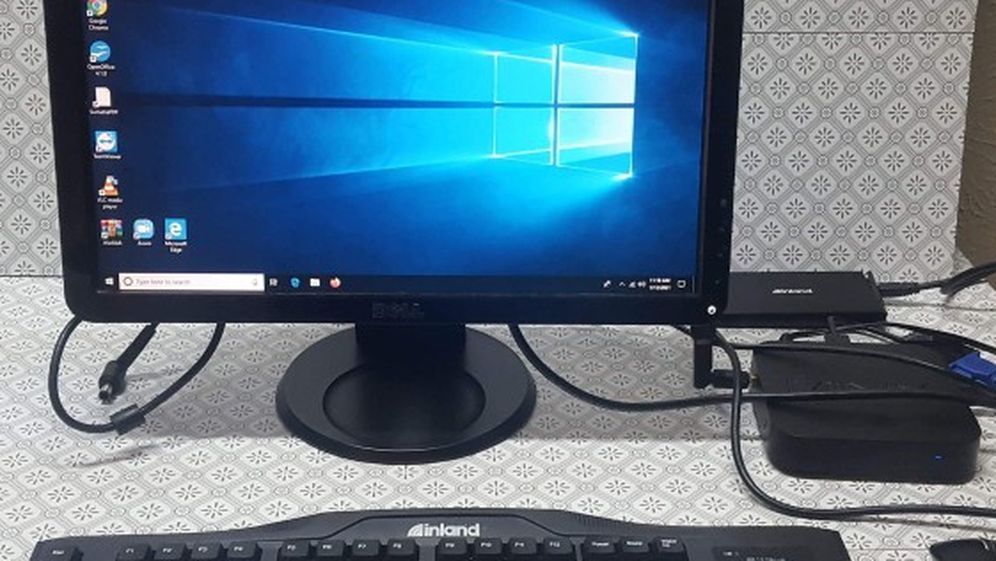 Desktop Computer Windows 10 (MINIX) / Computadora De Escritorio.