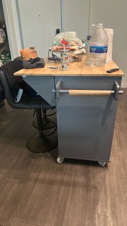 Mobile kitchen island