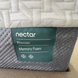 Nectar Luxe Hybrid (1 King Mattress Only)
