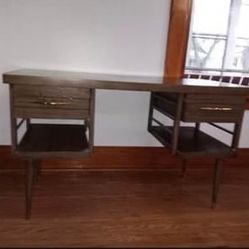 Desk With drawers 