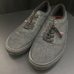 Levi Size 13 Men’s