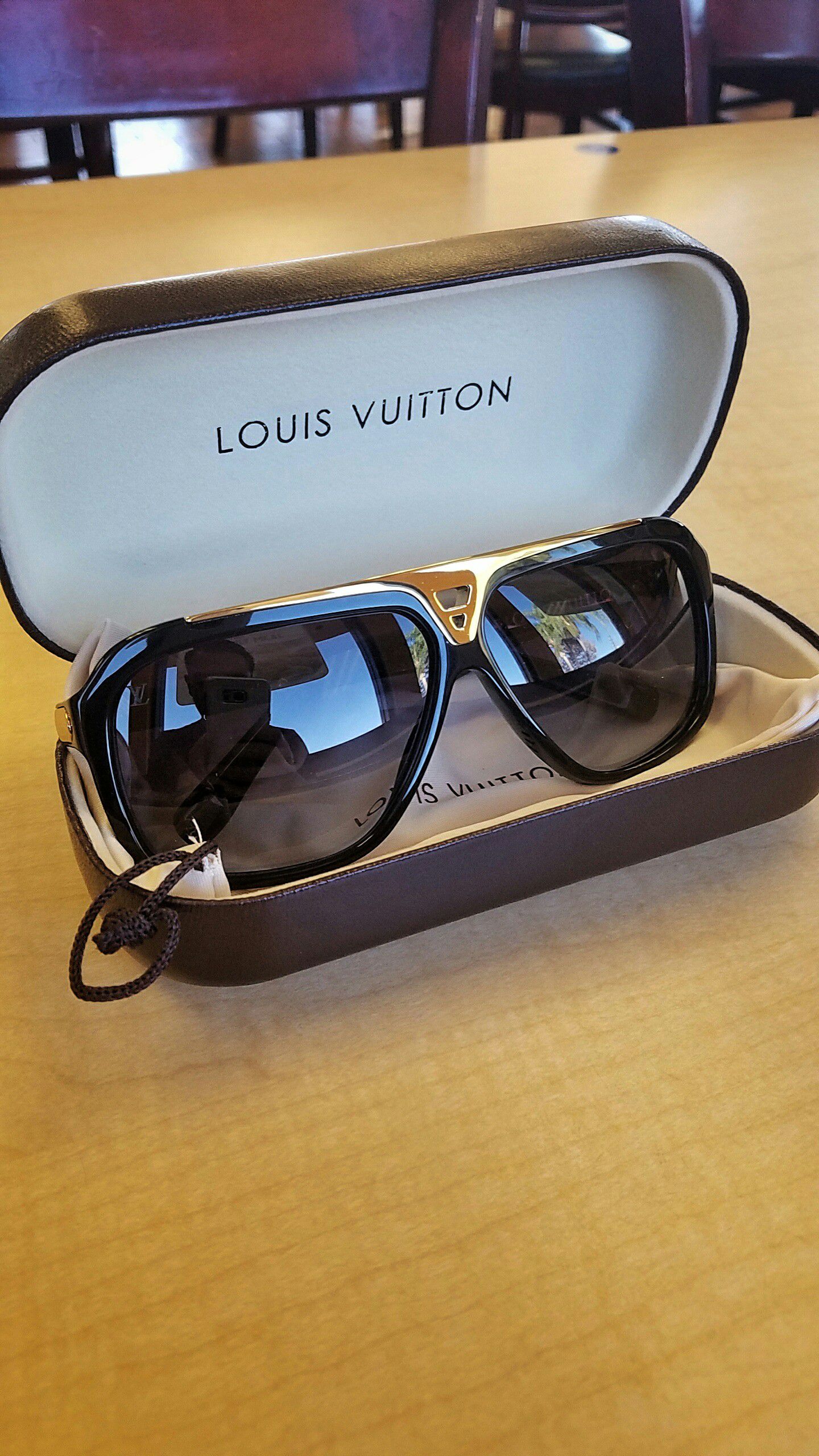Louis Vuitton Men's Evidence Sunglasses for Sale in Ruskin, FL - OfferUp