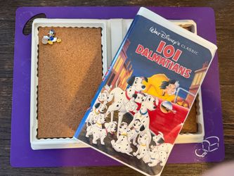 🐾🎬 Vintage Disney 101 Dalmatians VHS Pin Board 🎬🐾