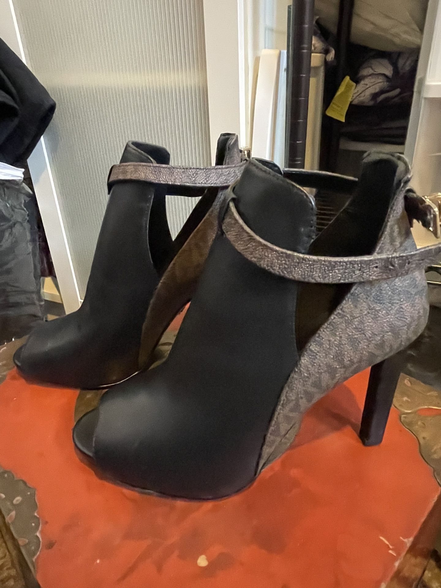 Michael Kors Brand New Never Worn