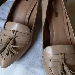 New High-quality Brand Woman's British Style High Heels Size 10 Tahari Heels 👠 $40 