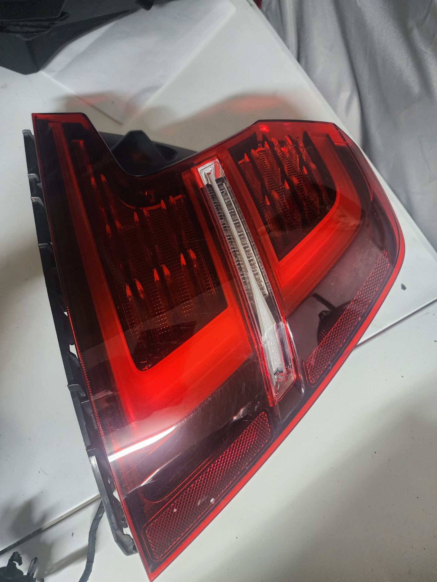 2019 Volvo S60 Right Rear Light