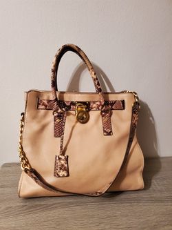 Michael Kors Hermosa Bolsa, Grande , En Muy Buenas Condiciones