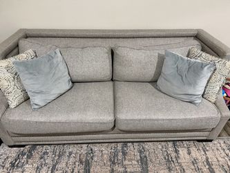 Ashley Furniture Modern Sofa – Stylish Living Room Couch