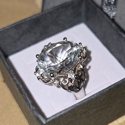 Vintage Genuine Green Prasiolite Ring in .925 Sterling Silver. Size 6.