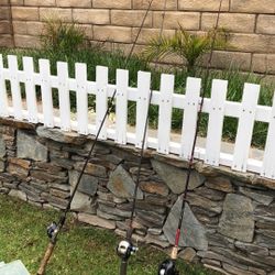 THREE (3) Casting Fishing Rods with Daiwa & Quantum Reels plus a Box with Lures & Worms-Great Bass