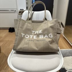 Marc Jacobs Tote Bag Large