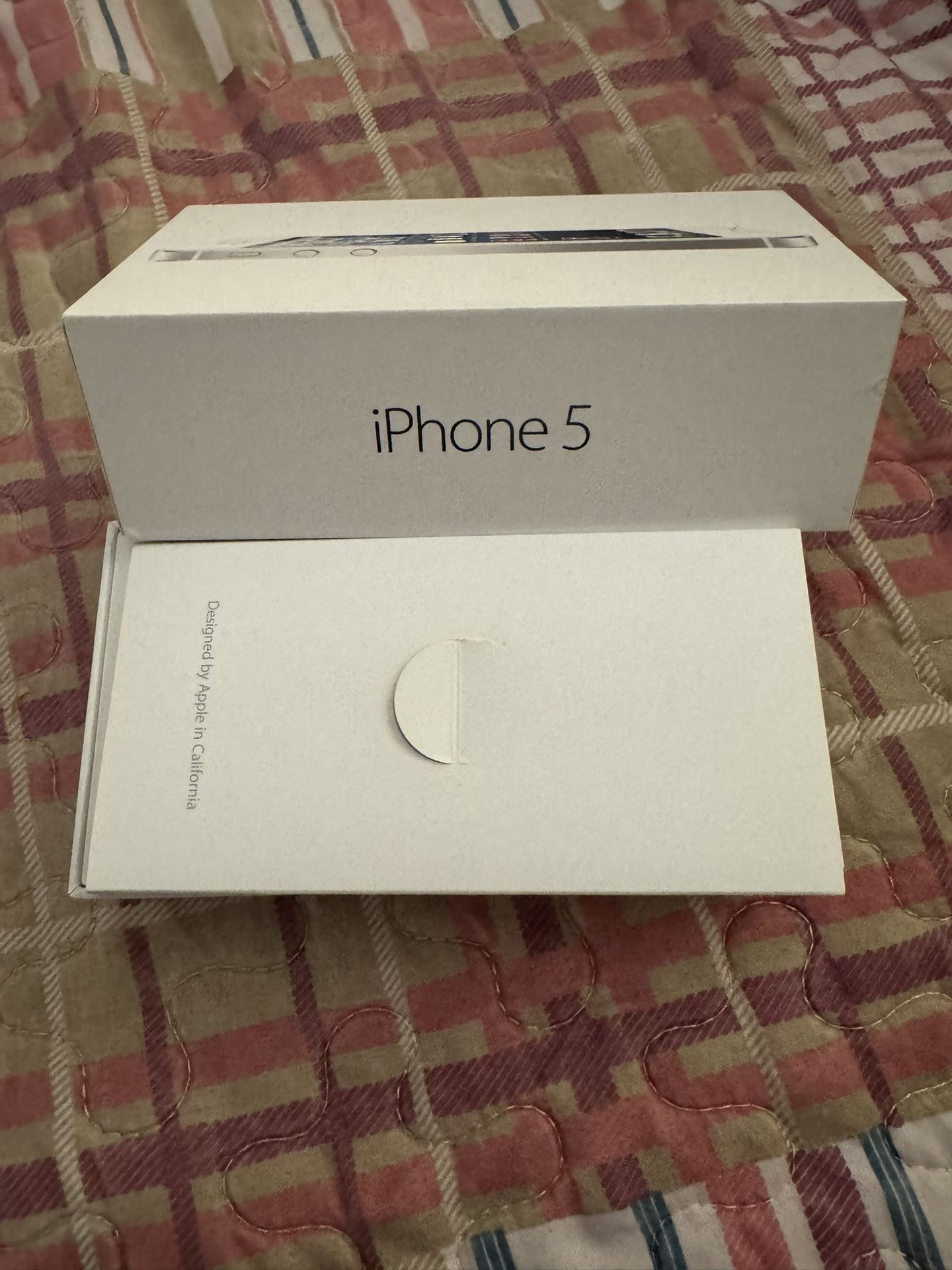 iPhone 5 (box only)