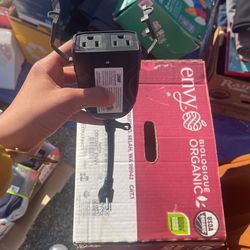 DOUBLE OUTLET