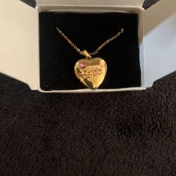 Barbie Locket 