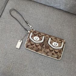 Coach Wrist Purse 