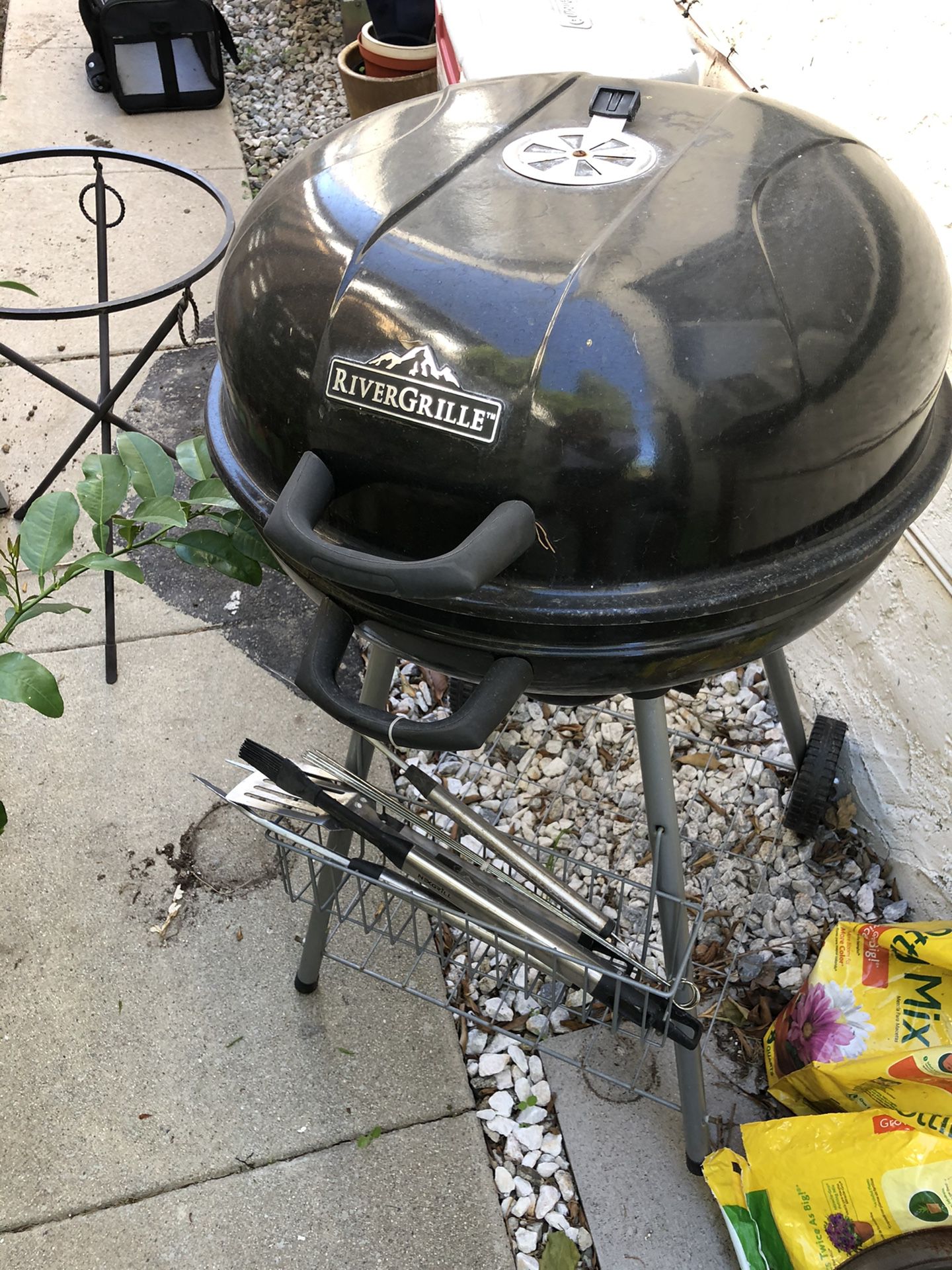 BBQ Grill with grill tool set