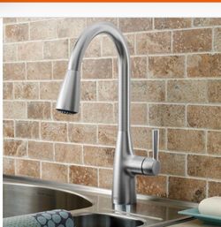 American Standard Fairbury 2S Single-Handle PullDown Sprayer Kitchen Faucet in Stainless Steel
