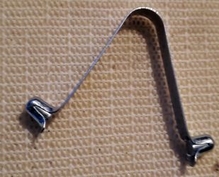 2 boxes of scaffold Spring clips