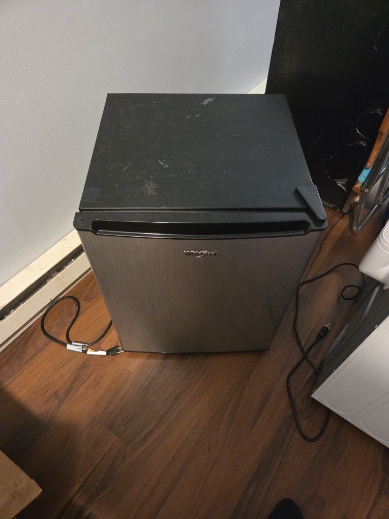 Whirlpool Minifridge