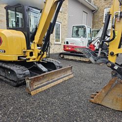 2021 Caterpillar 305E CR Mini Excavator 